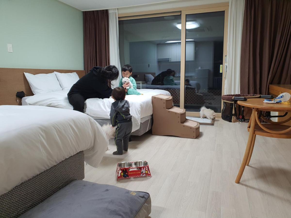 Hi Jeju Hotel Kültér fotó